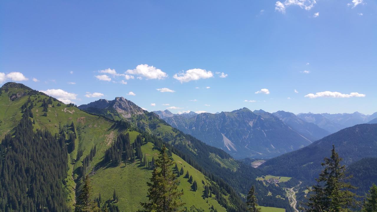 Hotel Goldenes Kreuz Tannheim Luaran gambar