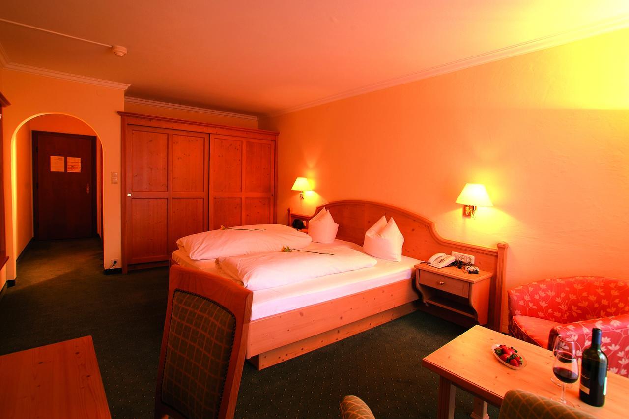 Hotel Goldenes Kreuz Tannheim Luaran gambar