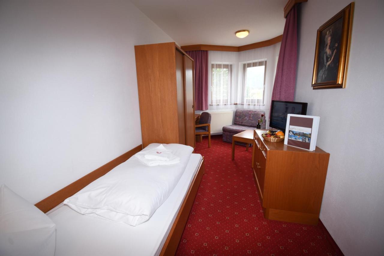 Hotel Goldenes Kreuz Tannheim Luaran gambar